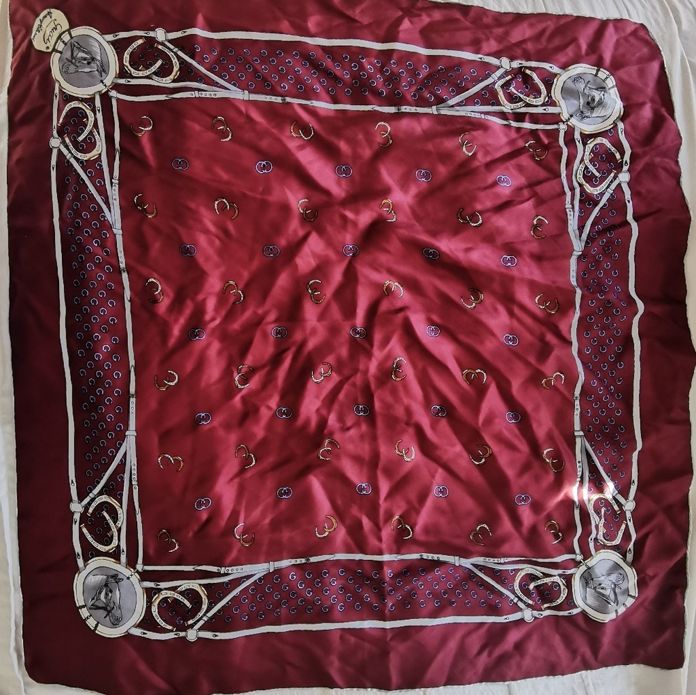Vintage 80s Gucci Silk Scarf